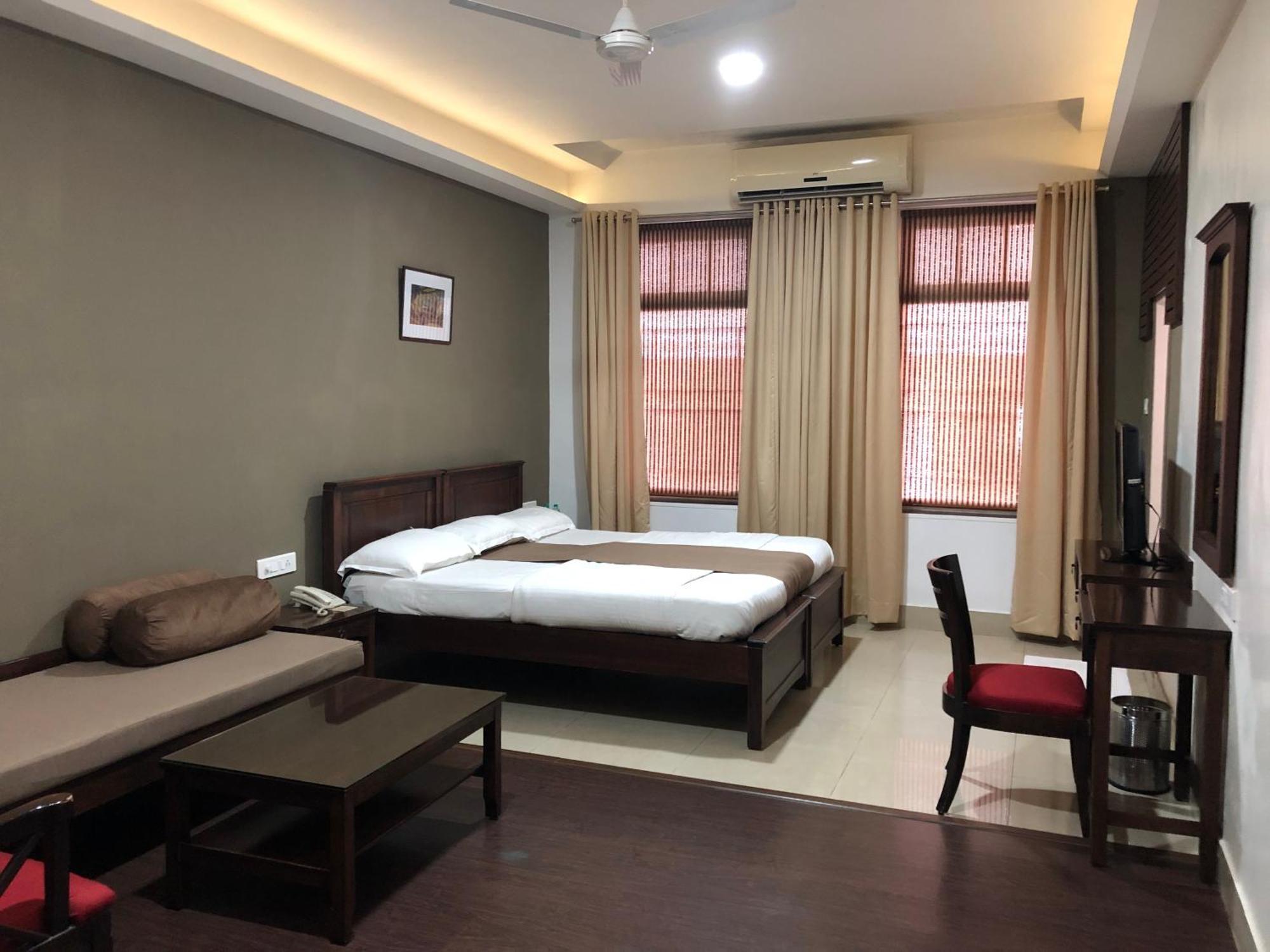 Hotel Ketan Pune Eksteriør billede