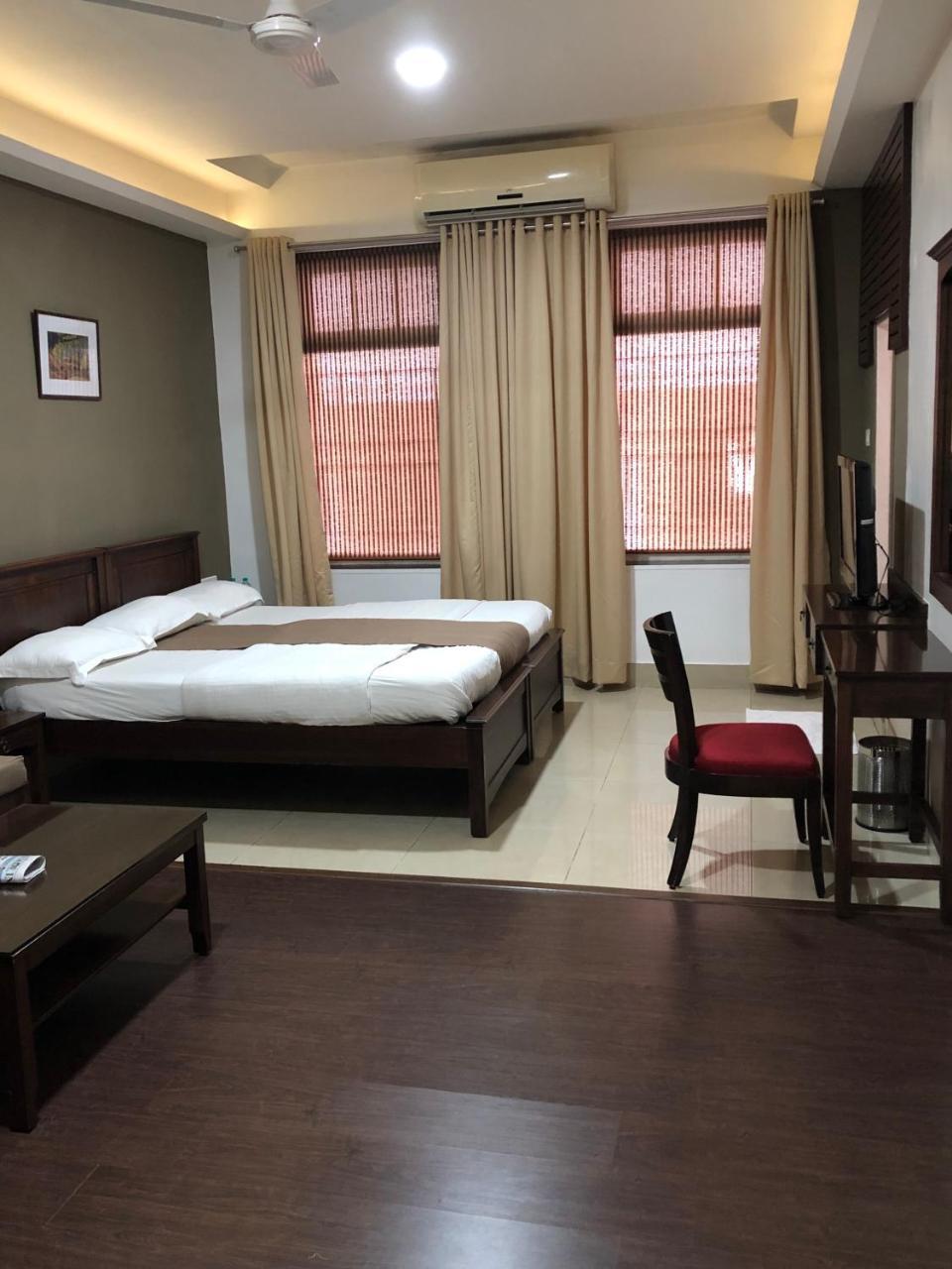 Hotel Ketan Pune Eksteriør billede